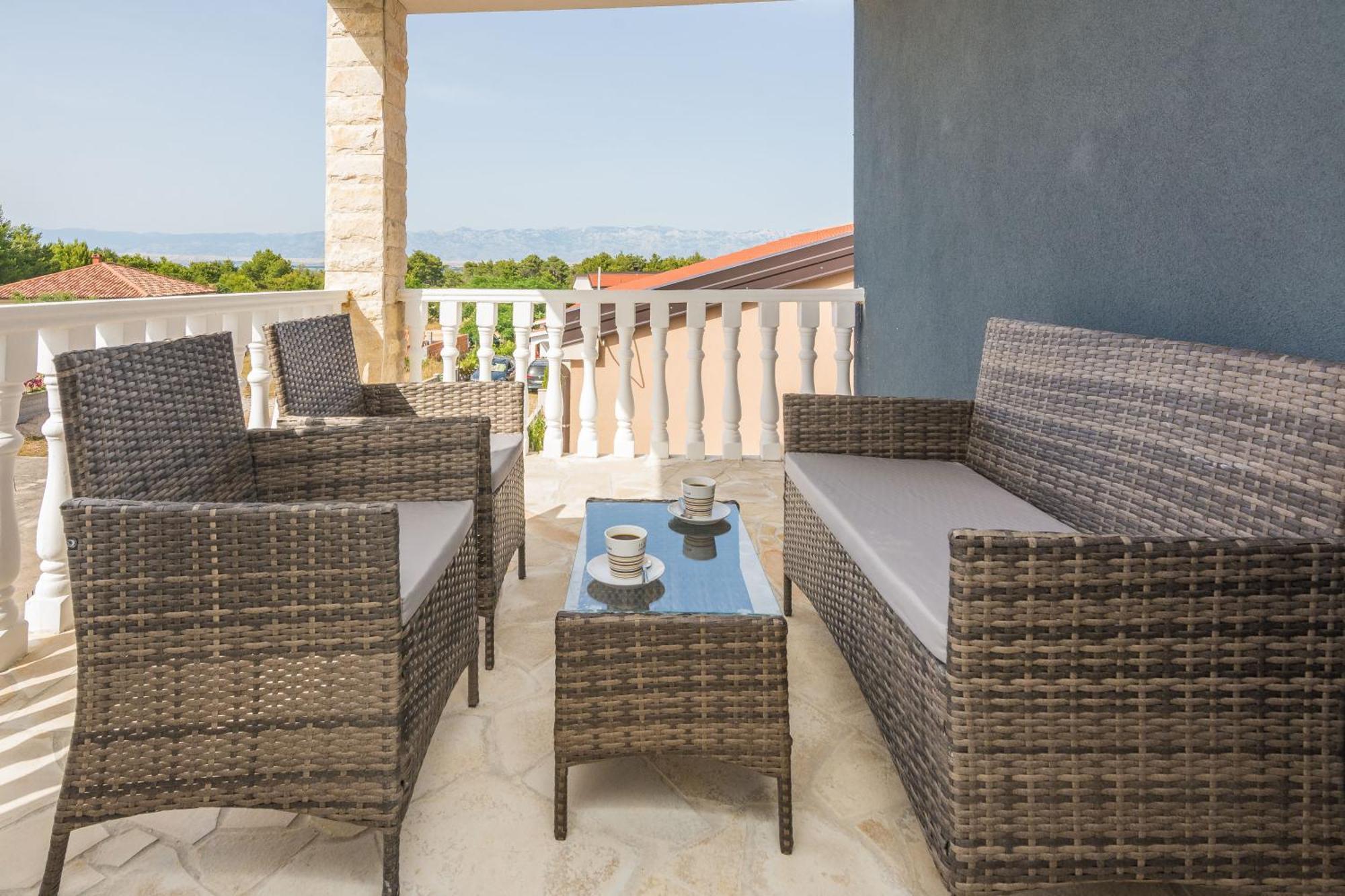 Plaza Ab Apartment Vir Bagian luar foto