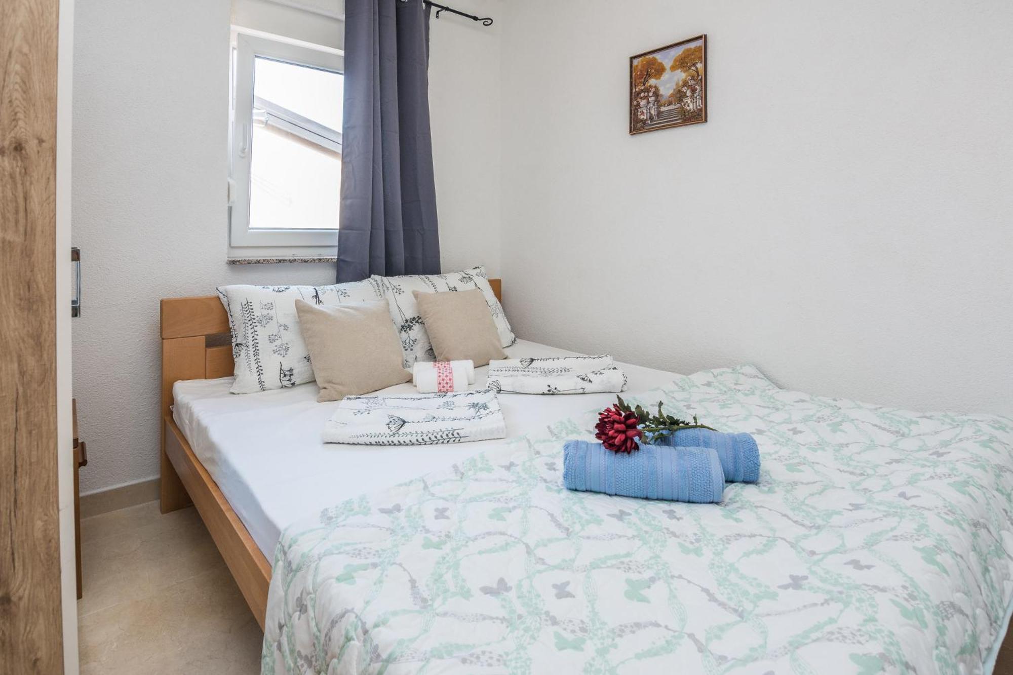 Plaza Ab Apartment Vir Bagian luar foto