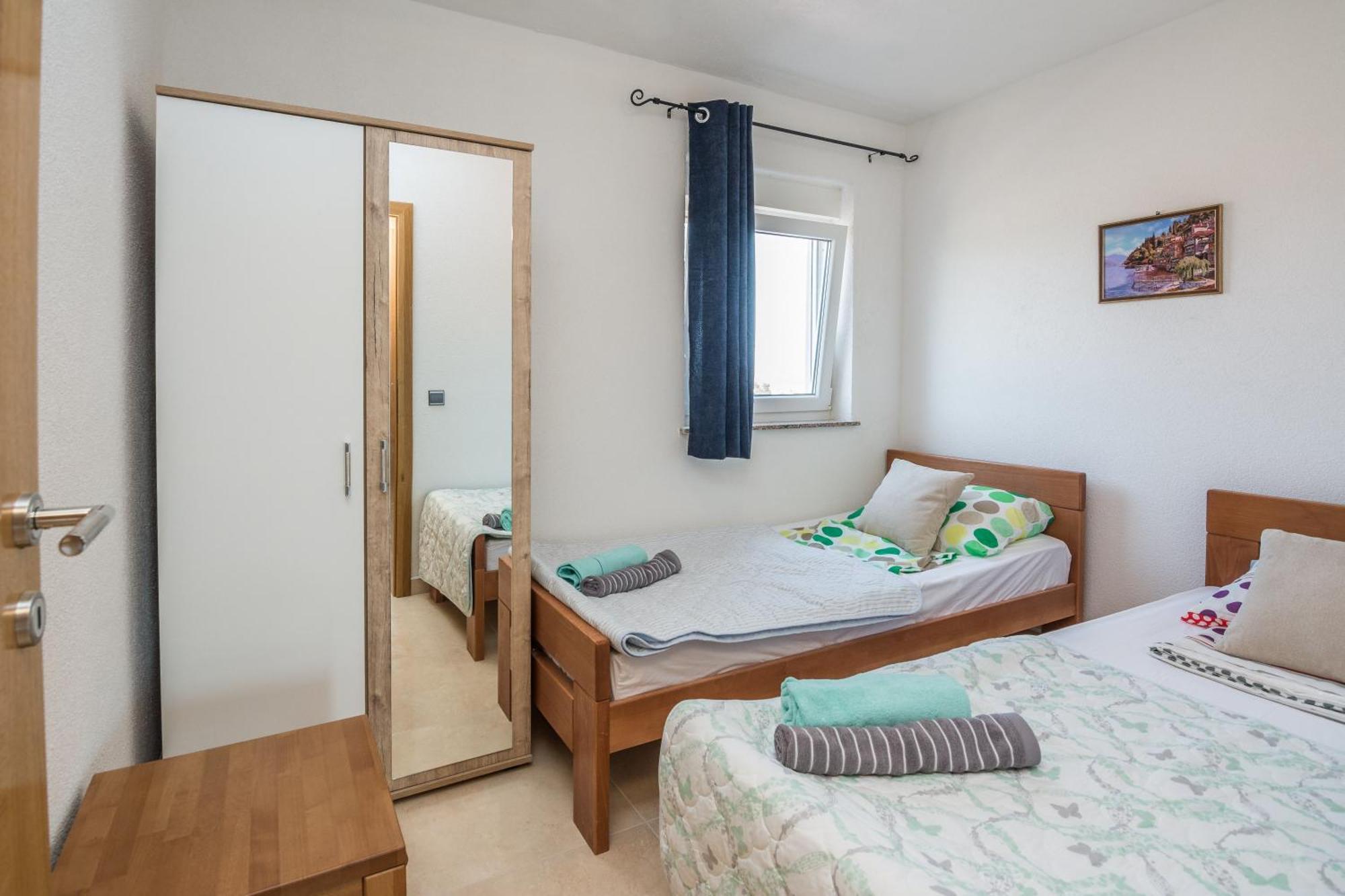 Plaza Ab Apartment Vir Ruang foto